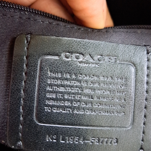 🎁 NEW COACH AVA SIGNATURE Shoulder Bag with Gold Chains/Hardware - Picture 12 of 14